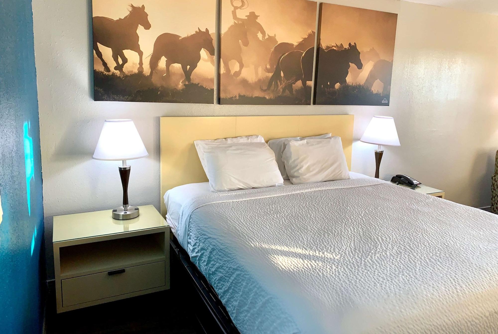 Days Inn & Suites By Wyndham - Canton First Monday Trade Days Dış mekan fotoğraf