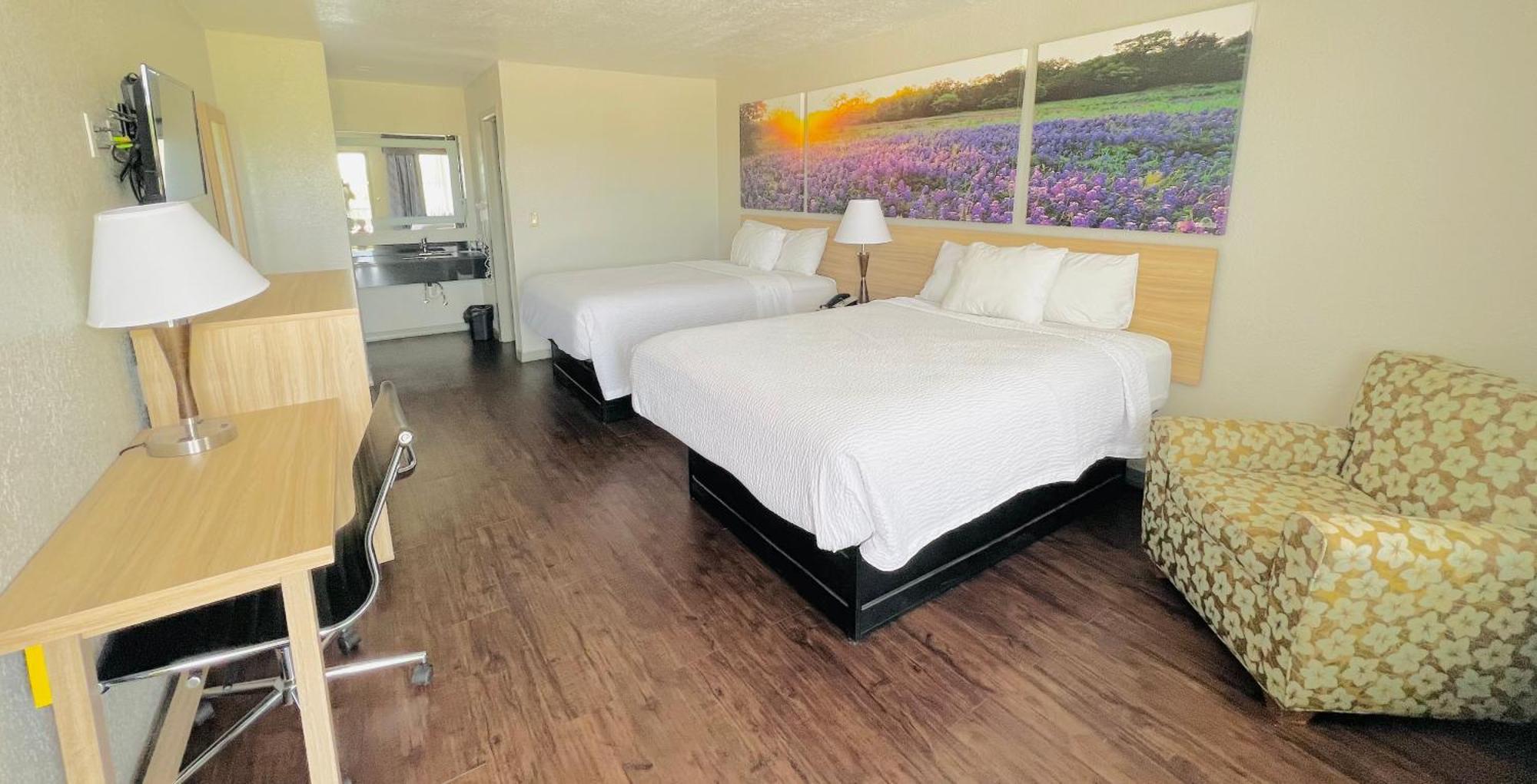 Days Inn & Suites By Wyndham - Canton First Monday Trade Days Dış mekan fotoğraf